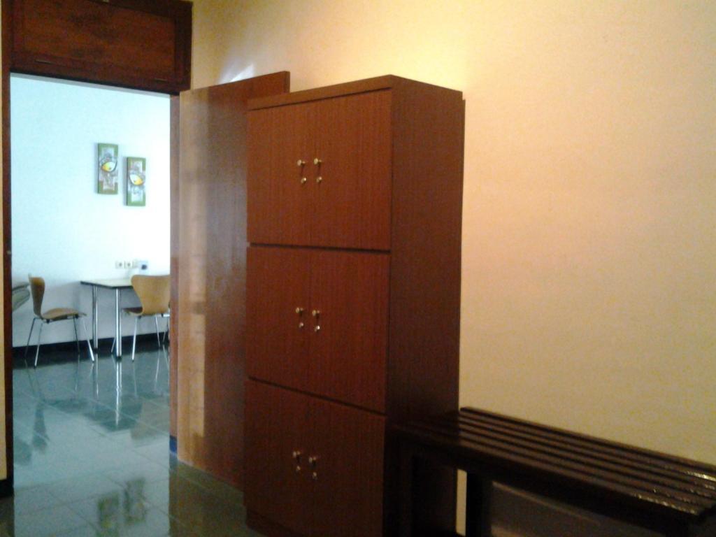 Krowi Inn Surabaya Habitación foto